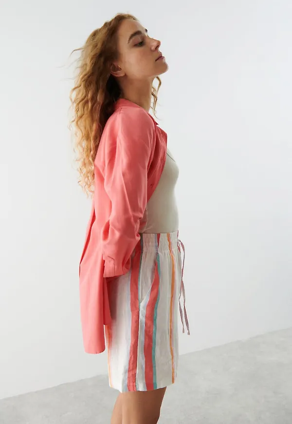 Disa linen shorts