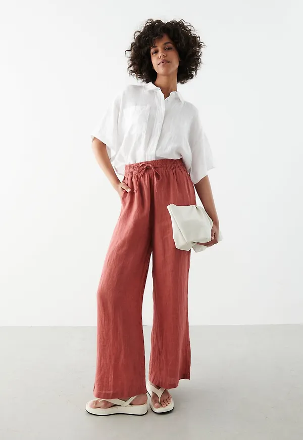 Disa linen trousers