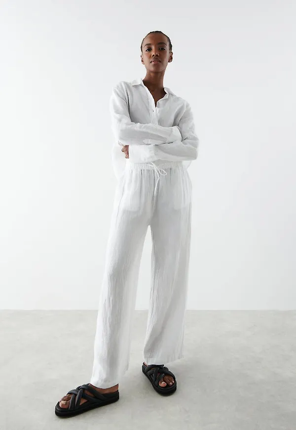 Disa linen trousers