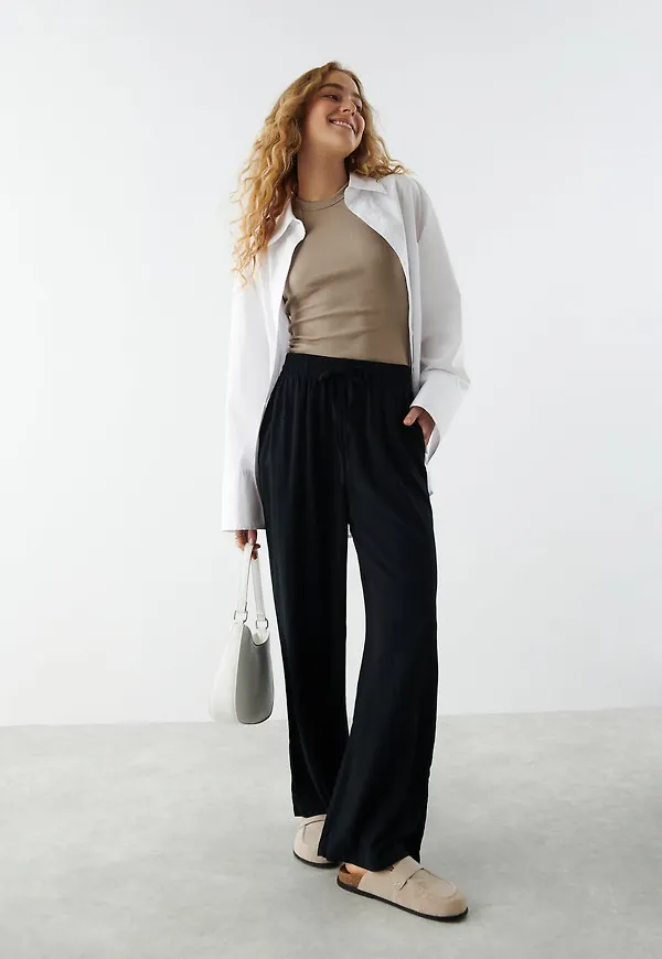 Disa trousers