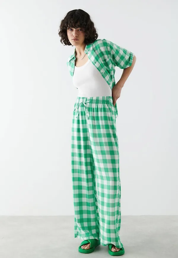 Disa trousers