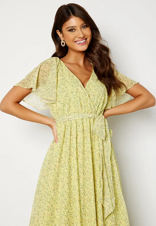 Ditsy Flutter Sleeve Maxi Dress