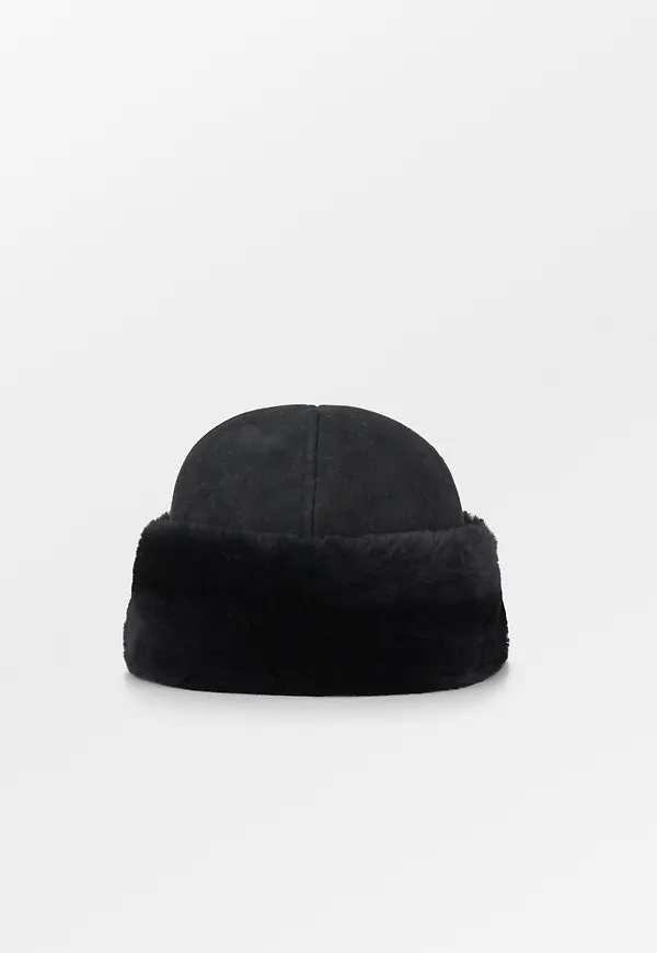 Dora Shearling Hat