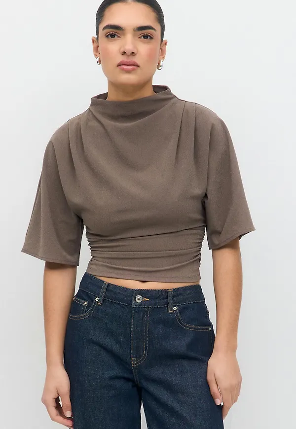 Drapy top