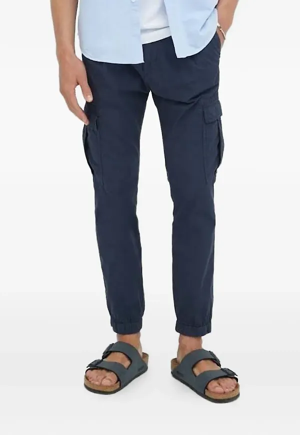 Drykorn sneakers med cargoficka - Blå