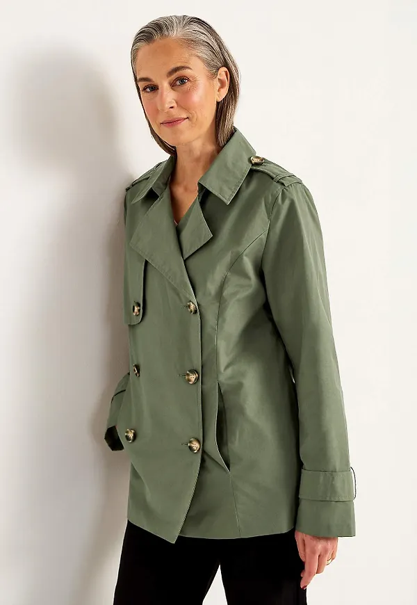 Dubbelknäppt, kort trenchcoat