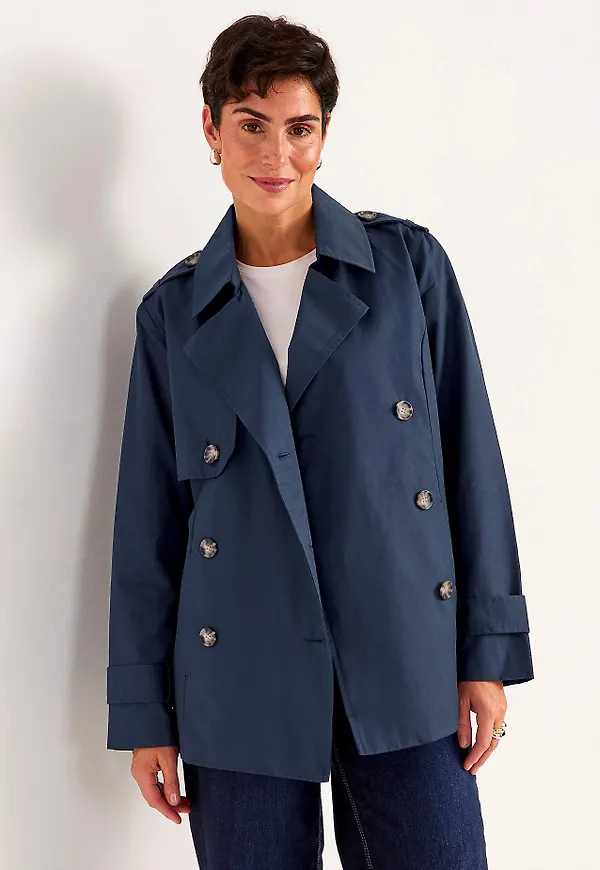 Dubbelknäppt, kort trenchcoat