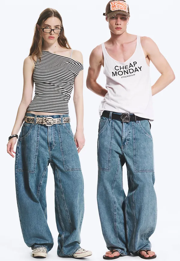 Dunno Unisex Low Rise Loose Barrel Jeans