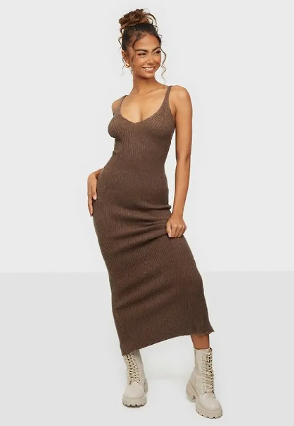 Adoore Knitted Slip Dress Stickade klänningar Brown