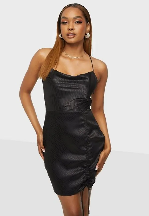 NLY Trend Ruched Satin Dress Festklänningar