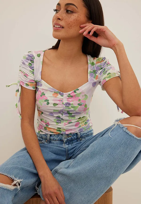 NA-KD Topp med dragskodetalj - Multicolor