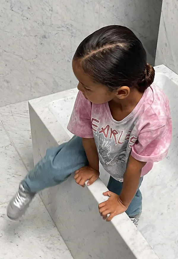 KIDS by NA-KD Ekologisk t-shirt med tie dye tryck - Multicolor