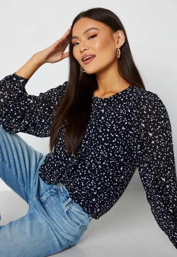 Object Collectors Item Mila L/S Top Sky Captain AOP 34