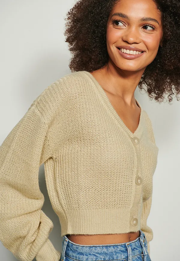 NA-KD Croppad, stickad kofta - Beige