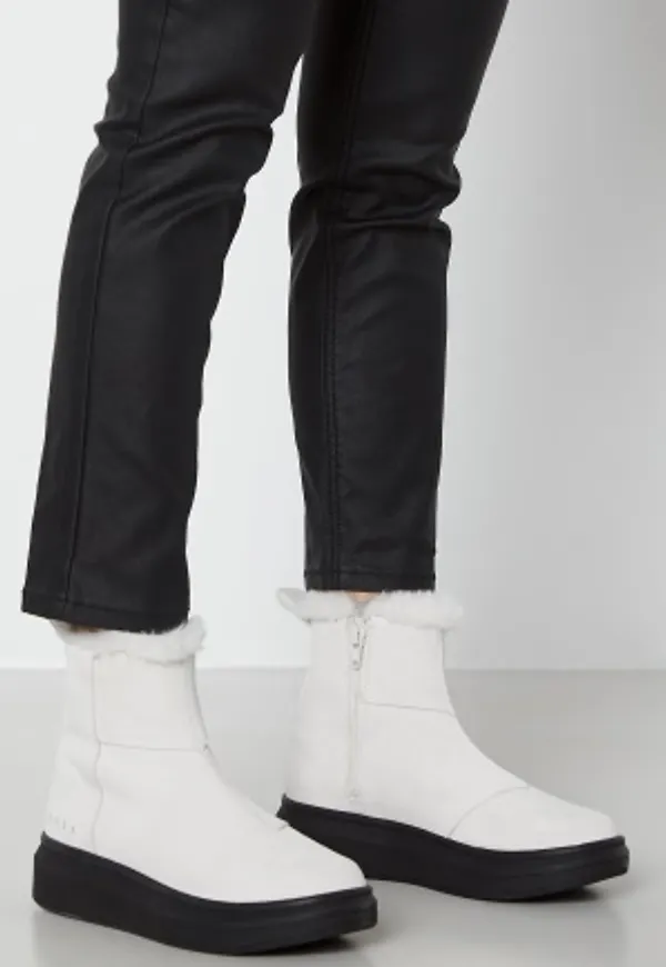 Svea Charlie Pile Boots 045 Broken White 38