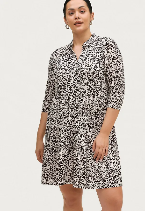 Vero Moda Curve - Klänning vmEmilie 3/4 Abk Dress Curve - Beige