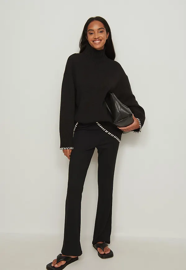 NA-KD Ribbade byxor med bootcut - Black