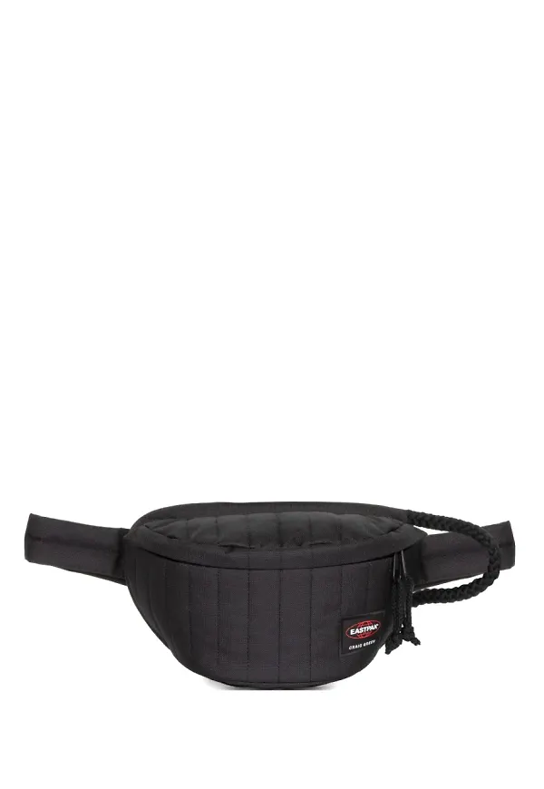 Eastpak quiltad midjeväska - Svart