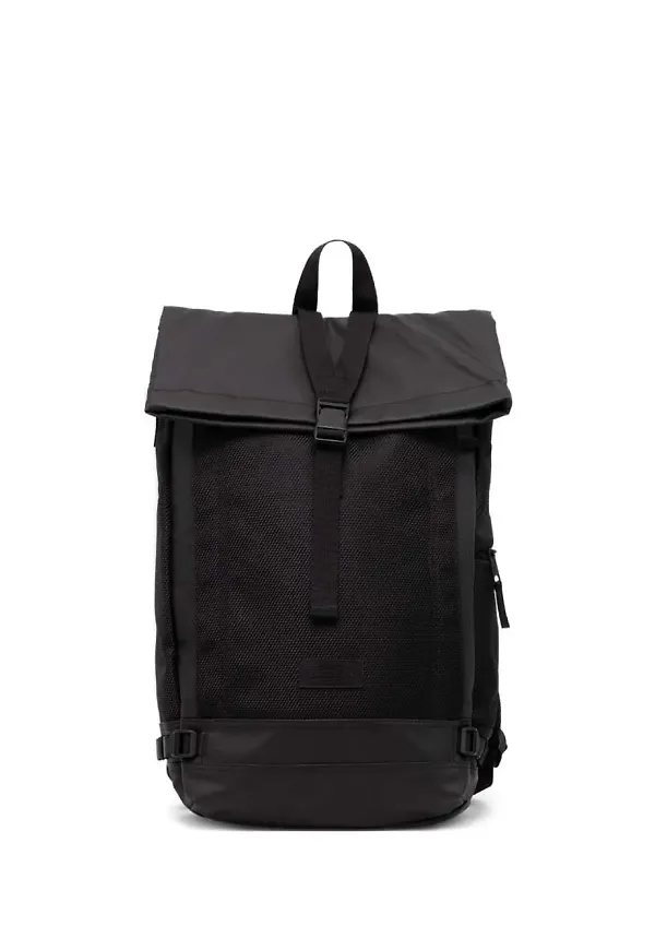Eastpak Tecum Roll ryggsäck med panel - Svart