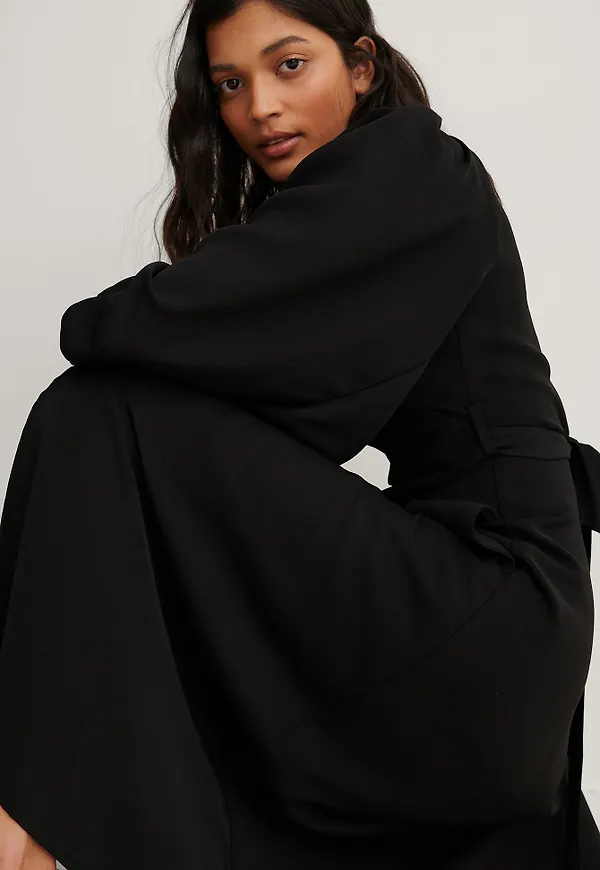 NA-KD Trend Omlottklänning Med Puffärm - Black