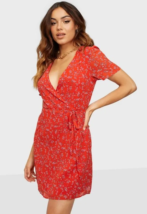 Glamorous Nelly x Glamorous Puff Sleeve Wrap Dress Klänning Red
