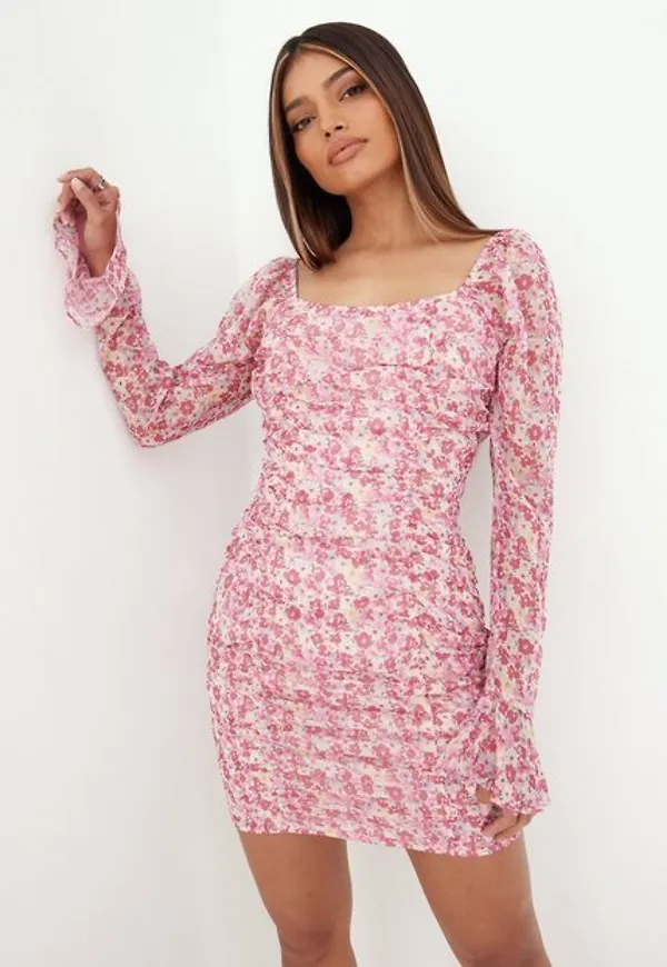 NLY Trend Adore Me Ruche Dress Fodralklänningar