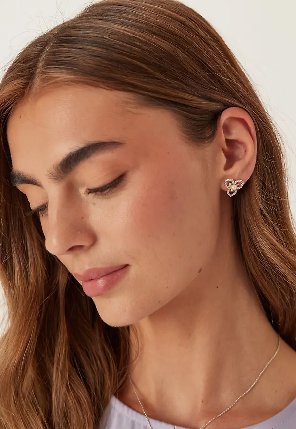 Elise Earrings - Ivory Pearl