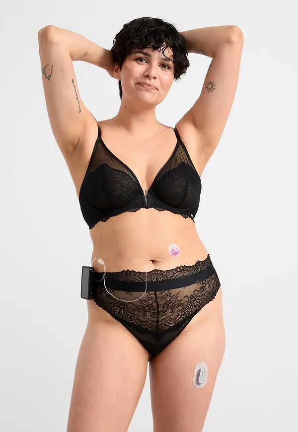 ella m – Ovadderad bh med spets