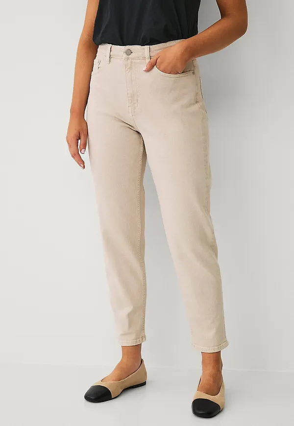 Ellos Collection - Mom-jeans med stretch - Beige