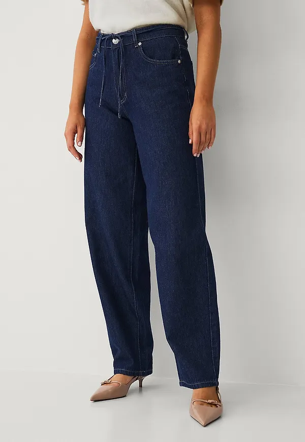 Ellos Collection - Vida jeans med knytskärp - Blå