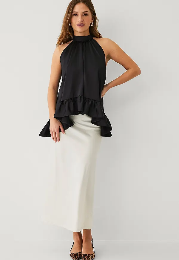 Ellos Collection - Ärmlös blus med volang - Svart