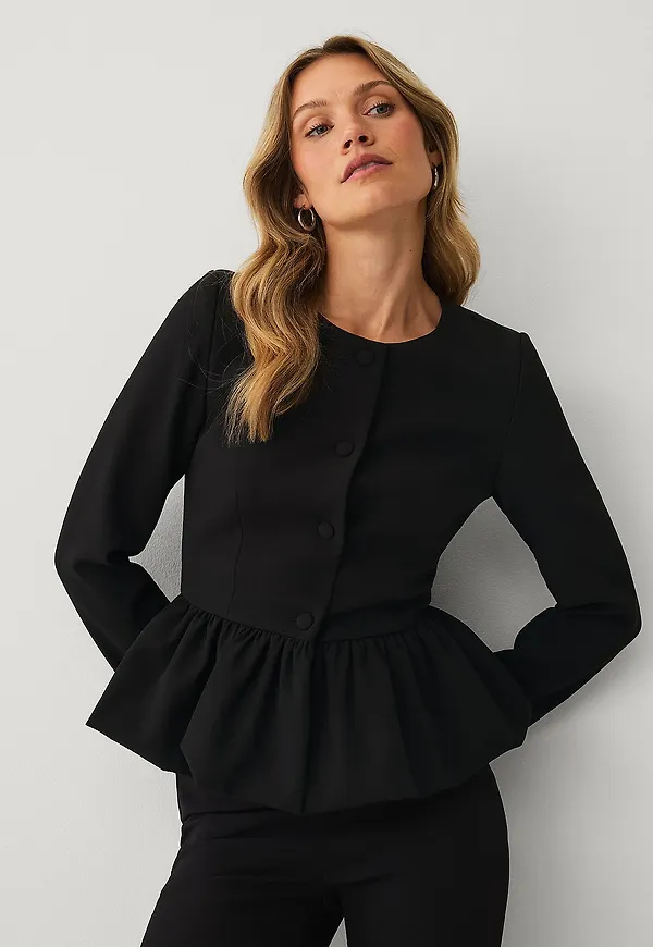 Ellos Collection - Blazer med peplumdesign - Svart