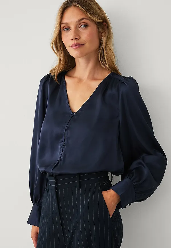 Ellos Collection - Blus i satin - Blå
