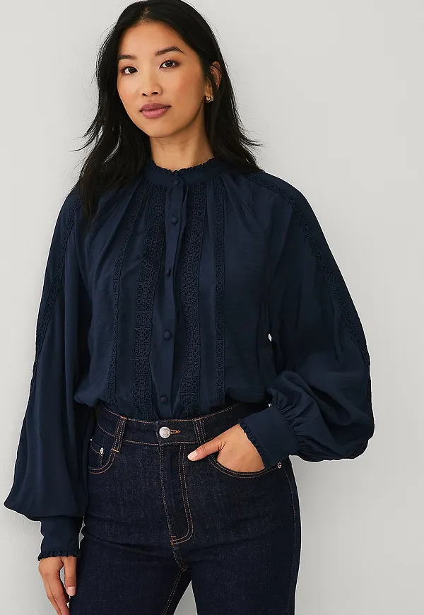 Ellos Collection - Blus med spetsdetaljer - Blå