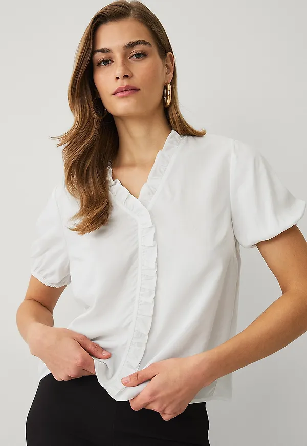 Ellos Collection - Blus med volang - Vit