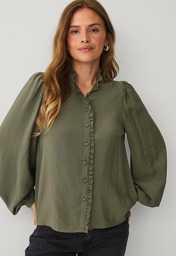 Ellos Collection - Blus med volangdetalj - Grön