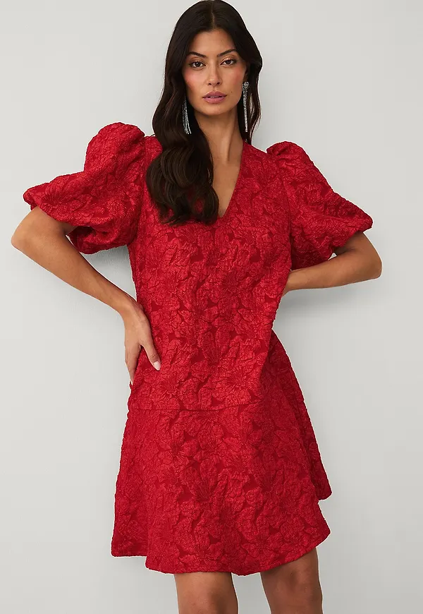 Ellos Collection - Klänning i jacquard - Röd