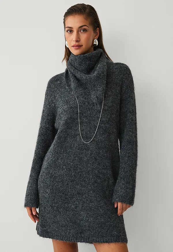 Ellos Collection - Klänning med scarf - Grå