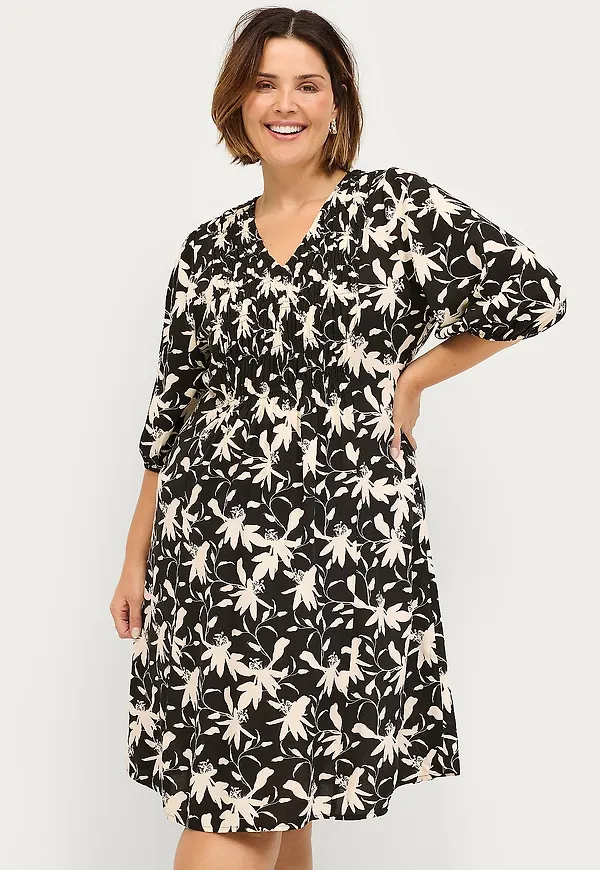 Ellos Plus collection - Klänning Marie - Svart