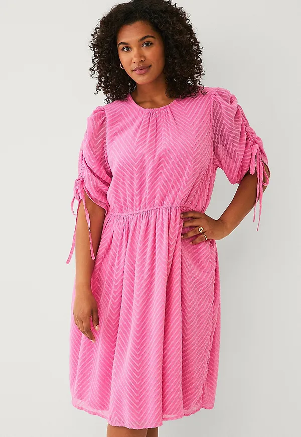 Ellos Plus collection - Klänning med puffärm - Rosa