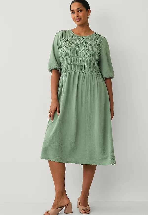 Ellos Plus collection - Klänning Med Smock - Grön