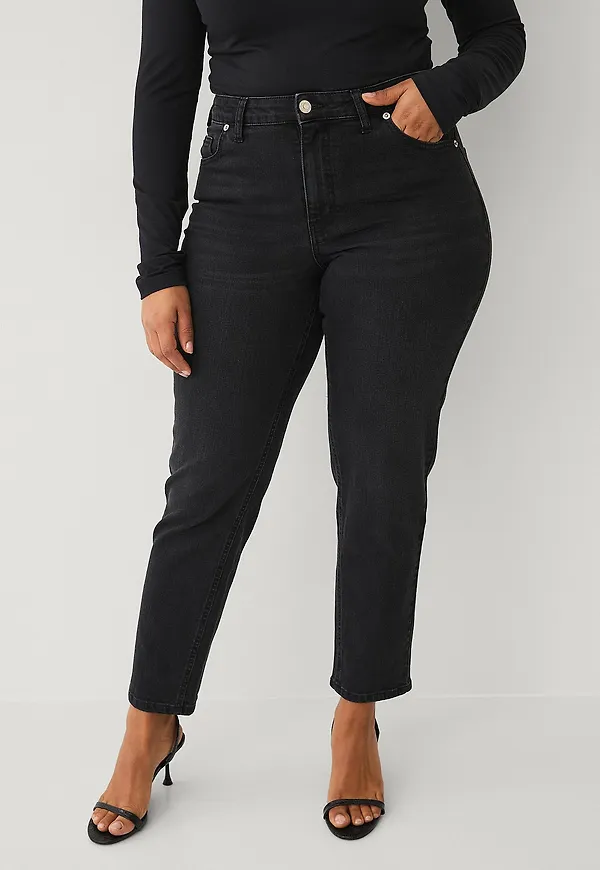 Ellos Plus collection - Mom-jeans - Svart