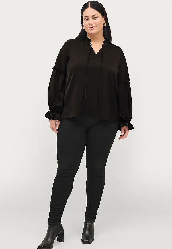 Ellos Plus collection - Blus Betty - Svart
