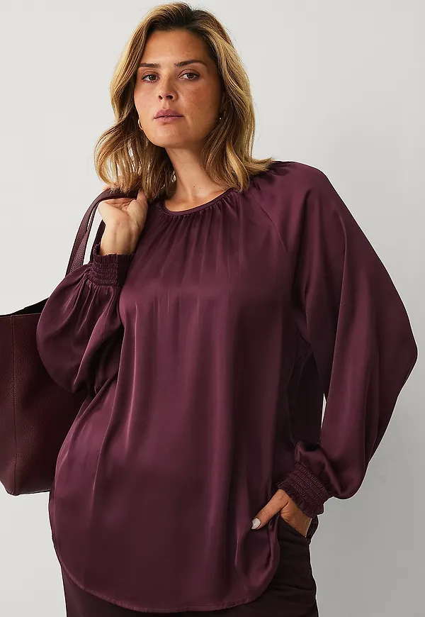 Ellos Plus collection - Blus i satin - Röd