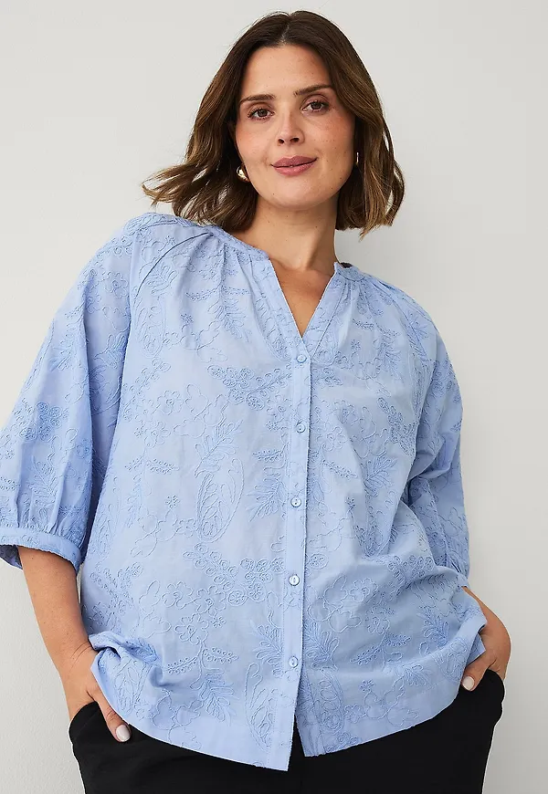 Ellos Plus collection - Blus med broderi - Blå