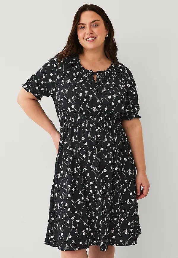 Ellos Plus collection - Klänning Med Puffärm - Svart