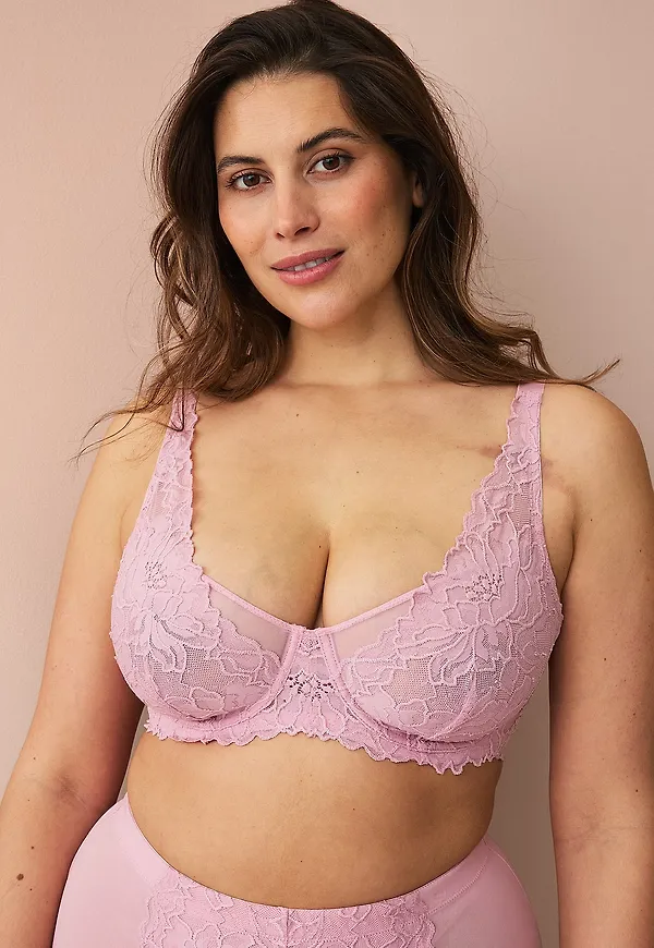 Ellos Plus collection - Ovadderad bygel-bh i spets - Rosa
