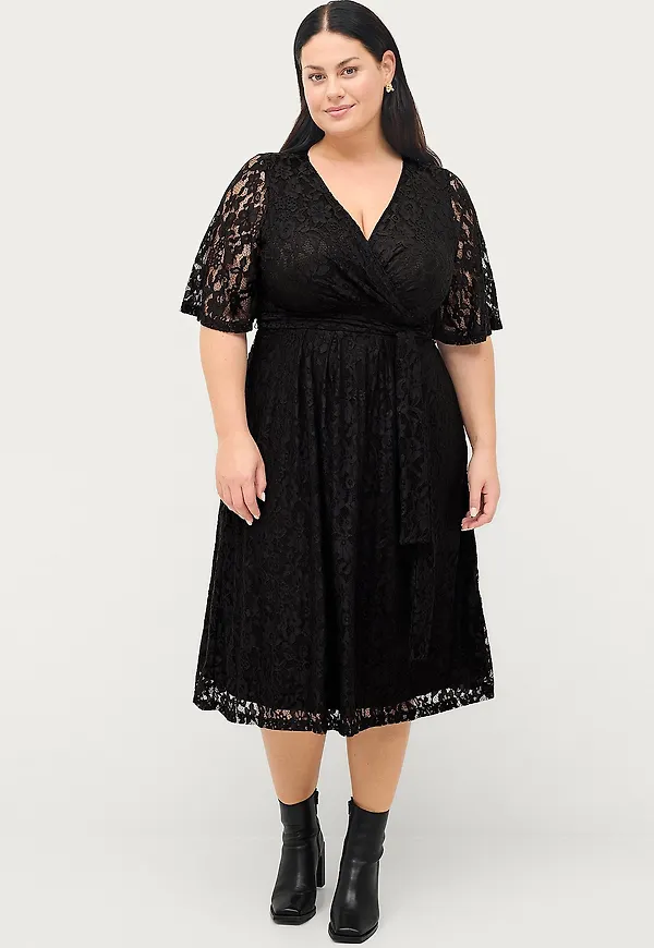 Ellos Plus collection - Spetsklänning Claudia - Svart