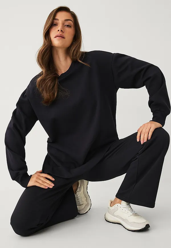 Ellos STUDIO - Sweatshirt med slits - Svart