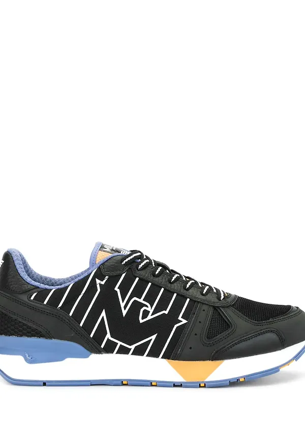 Emporio Armani sneakers med logotyp - Svart